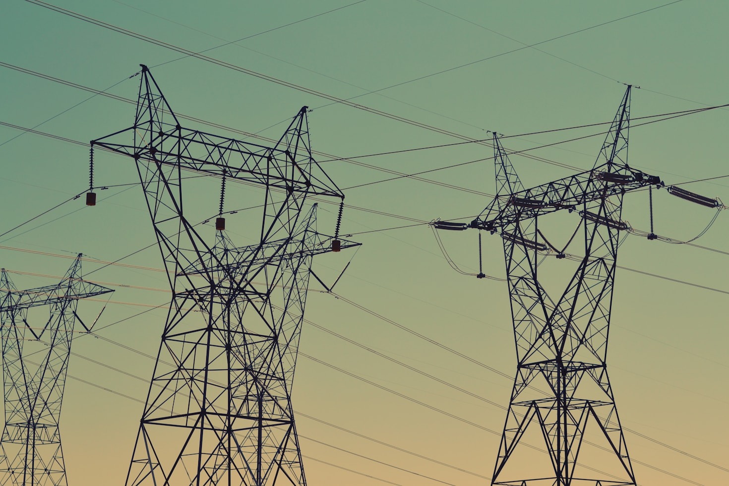 La importancia de los sistemas UPS en la protección eléctrica